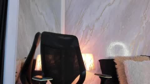 Snapshot of helena_santos01 chatting on 04-30-26, 11:49 Helena Santos online show from 04-30-26, 11:49
