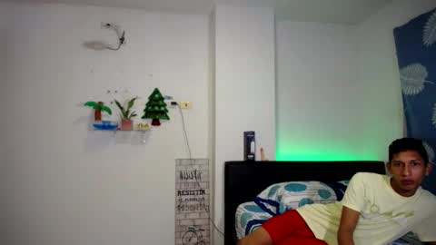 Snapshot of helenalove7 chatting on 12-02-24, 02:20 HelenaRicky online show from 12-02-24, 02:20