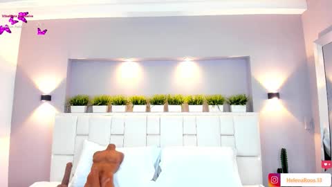 H E L E N A  online show from 12-18-25, 07:42