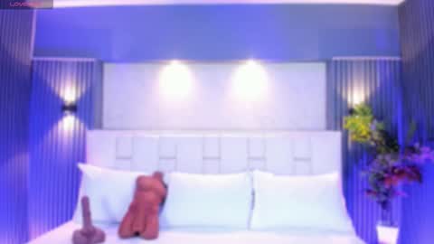 H E L E N A  online show from 03-16-26, 07:29