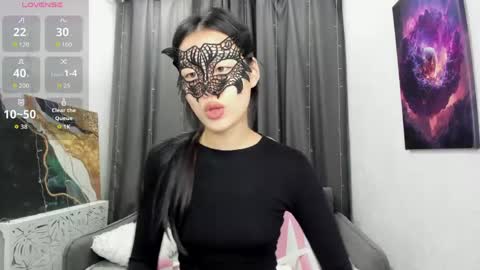 Hi I am Helen online show from 04-30-26, 02:07