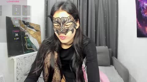 Hi I am Helen online show from 05-09-26, 02:17