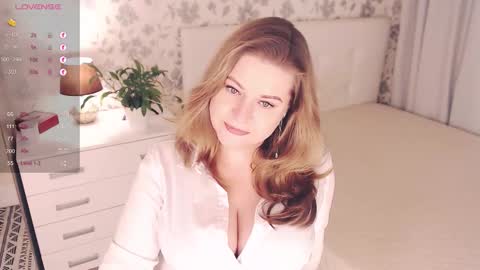 Helena Bonham online show from 10-04-25, 10:52