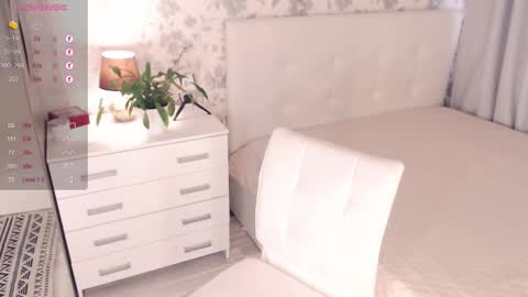 Helena Bonham online show from 10-14-25, 06:58