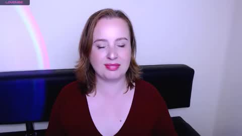 Snapshot of helenbrais chatting on 10-06-25, 07:50 Helen online show from 10-06-25, 07:50