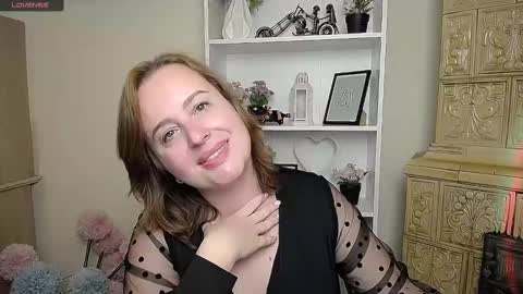 Snapshot of helenbrais chatting on 10-07-25, 07:05 Helen online show from 10-07-25, 07:05