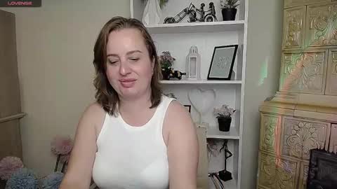 Snapshot of helenbrais chatting on 10-08-25, 06:44 Helen online show from 10-08-25, 06:44