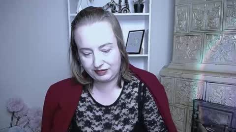 Snapshot of helenbrais chatting on 10-14-25, 06:58 Helen online show from 10-14-25, 06:58