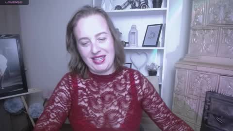 Snapshot of helenbrais chatting on 11-03-25, 07:53 Helen online show from 11-03-25, 07:53