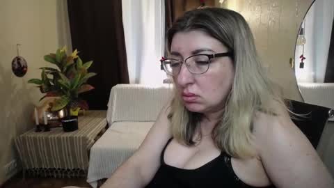 helenenigma online show from 03-06-25, 04:41