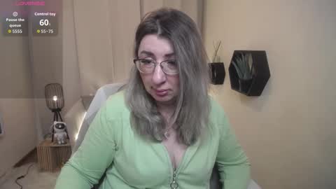 helenenigma online show from 02-20-26, 07:47