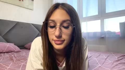 Chloe online show from 10-17-25, 12:08