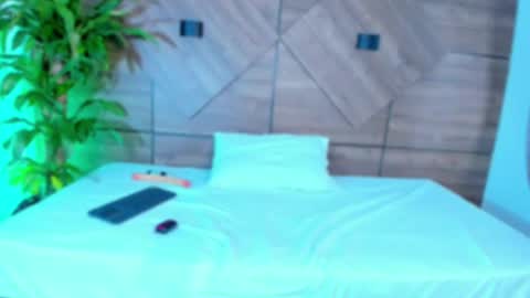  Helen  online show from 09-08-25, 07:57