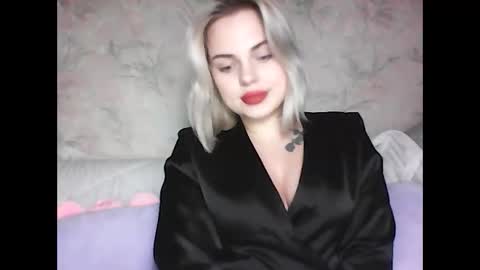 helga_now online show from 03-05-25, 07:17