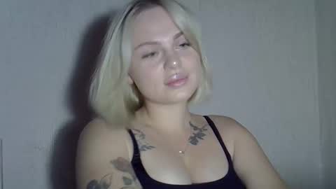 helga_now online show from 09-26-25, 07:18