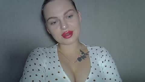 helga_now online show from 10-08-25, 09:01