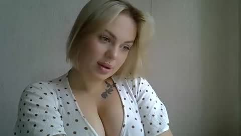 helga_now online show from 10-14-25, 09:10