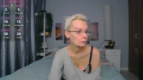 Helga online show from 12-17-24, 10:00