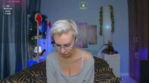 Helga online show from 12-21-24, 10:08