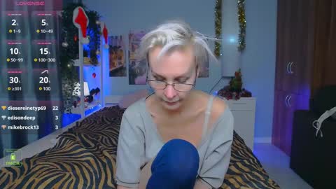 Helga online show from 12-23-24, 11:49