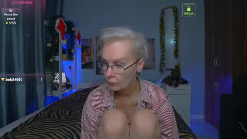 Helga online show from 12-27-24, 10:16