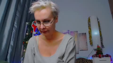 Helga online show from 01-13-25, 01:34
