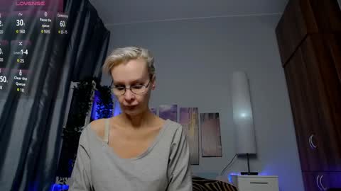 Helga online show from 01-29-25, 03:54