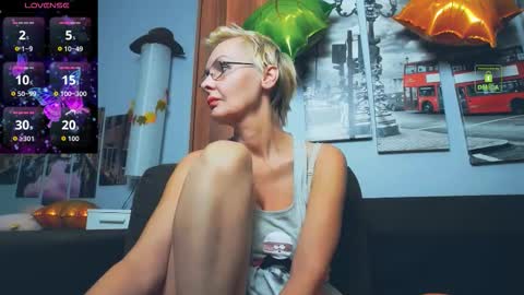 Helga online show from 11-19-25, 01:11