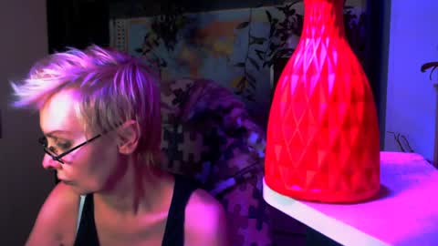 Helga online show from 03-30-26, 10:22