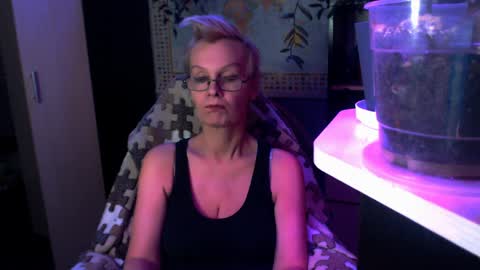 Helga online show from 04-06-26, 10:22