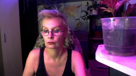 Helga online show from 04-09-26, 09:31
