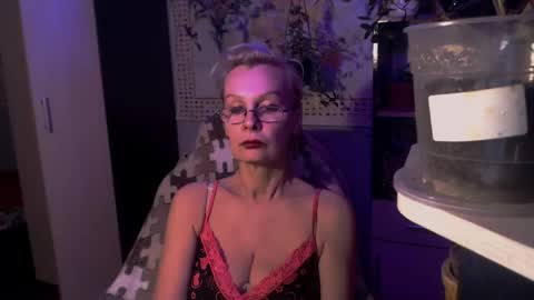 Helga online show from 05-11-26, 11:02