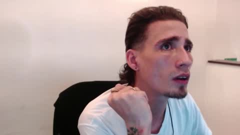 Snapshot of hell_boy66 chatting on 02-04-26, 02:17 Eros online show from 02-04-26, 02:17