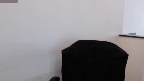 Snapshot of hell_boy66 chatting on 03-01-26, 09:17 Eros online show from 03-01-26, 09:17