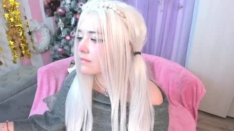 Laura online show from 12-19-24, 06:45