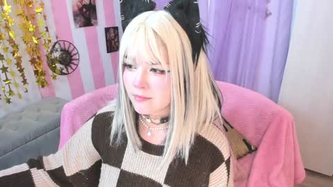 Laura online show from 01-16-25, 03:34