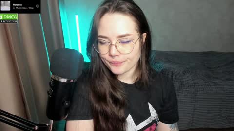 Red online show from 01-24-25, 07:28