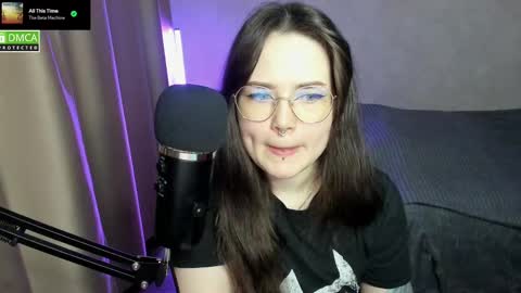 Red online show from 02-13-25, 06:05