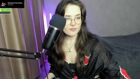 Red online show from 02-28-25, 06:09