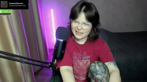 Red online show from 10-25-25, 08:36