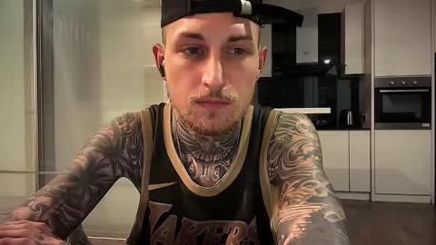 Snapshot of hellacozy chatting on 02-20-26, 06:30 hellacozy online show from 02-20-26, 06:30