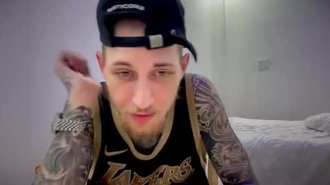 Snapshot of hellacozy chatting on 03-21-26, 08:19 hellacozy online show from 03-21-26, 08:19