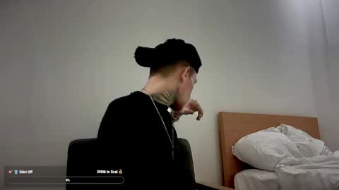 Snapshot of hellacozy chatting on 03-22-26, 12:25 hellacozy online show from 03-22-26, 12:25