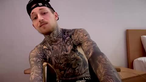 Snapshot of hellacozy chatting on 03-29-26, 02:22 hellacozy online show from 03-29-26, 02:22