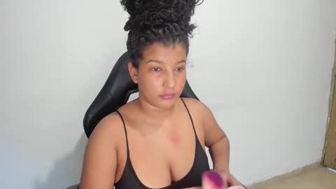 hellen_scot_ online show from 11-11-25, 10:21