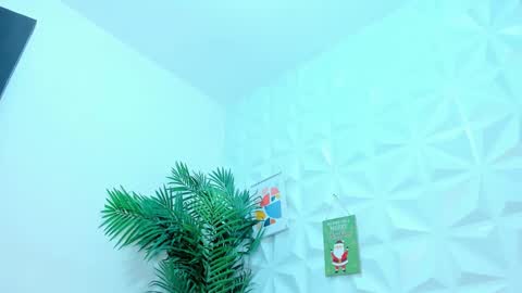 hellen     online show from 12-28-24, 11:05