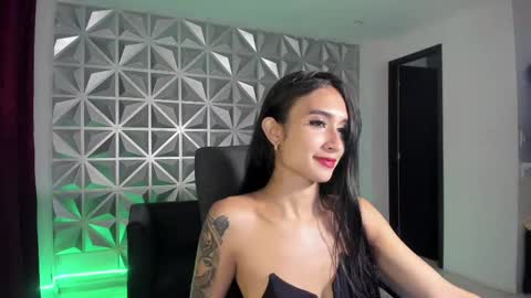 Hellen online show from 09-19-25, 02:40