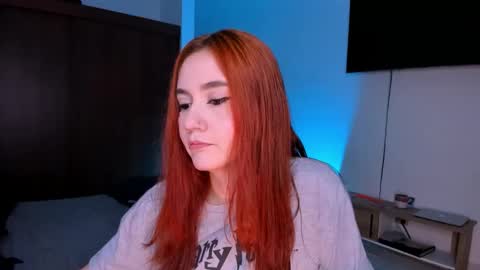 Snapshot of hellena_1 chatting on 02-15-26, 06:37 Juliet online show from 02-15-26, 06:37