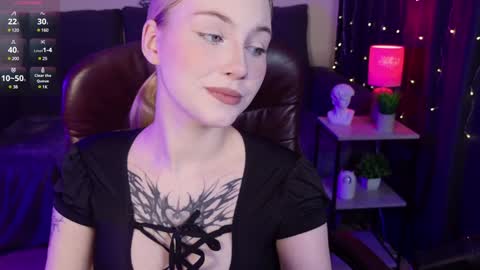 Snapshot of hellenhornny chatting on 01-23-25, 11:04 HellenHorny online show from 01-23-25, 11:04