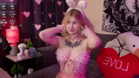 Snapshot of hellenhornny chatting on 02-14-25, 09:34 HellenHorny online show from 02-14-25, 09:34